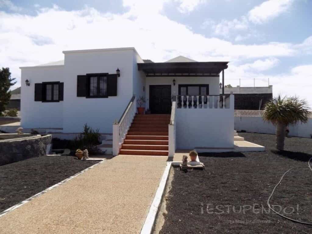 House in Uga, Canary Islands 11523664