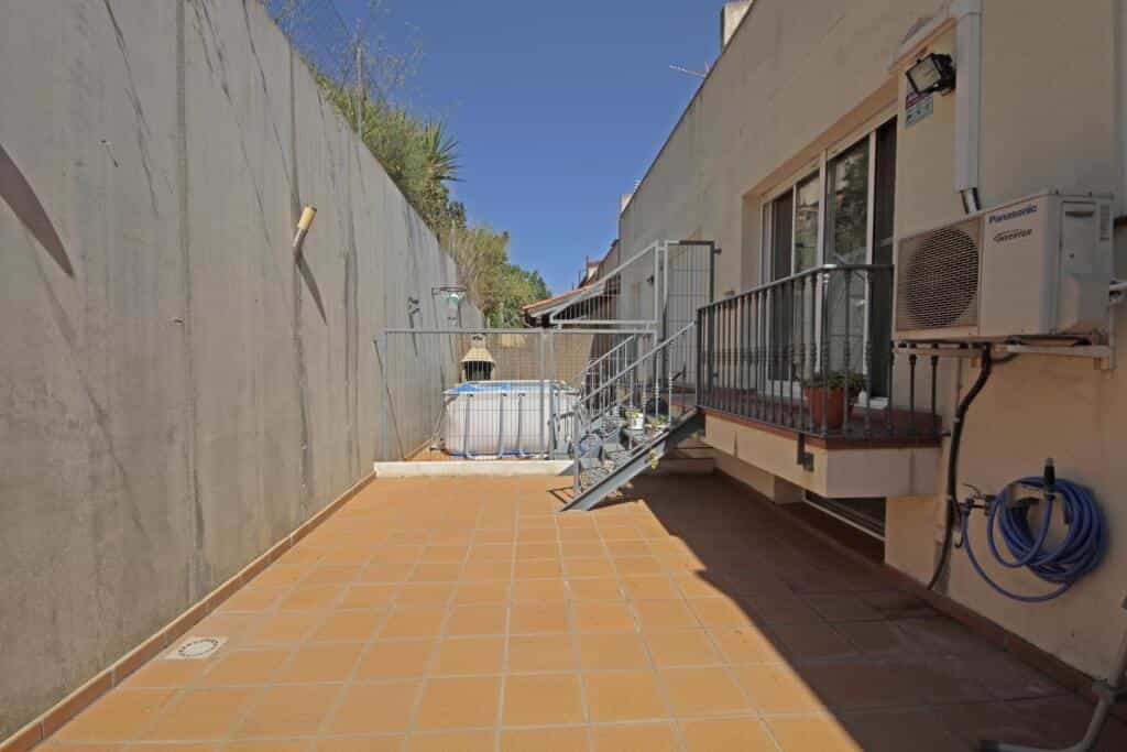 rumah dalam Pineda de Mar, Catalunya 11523704