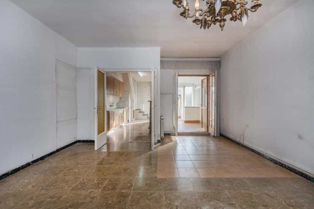 Condominium in Gava, Catalonië 11523717