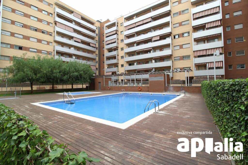 Condominium in Barberà del Vallès, Catalunya 11523726