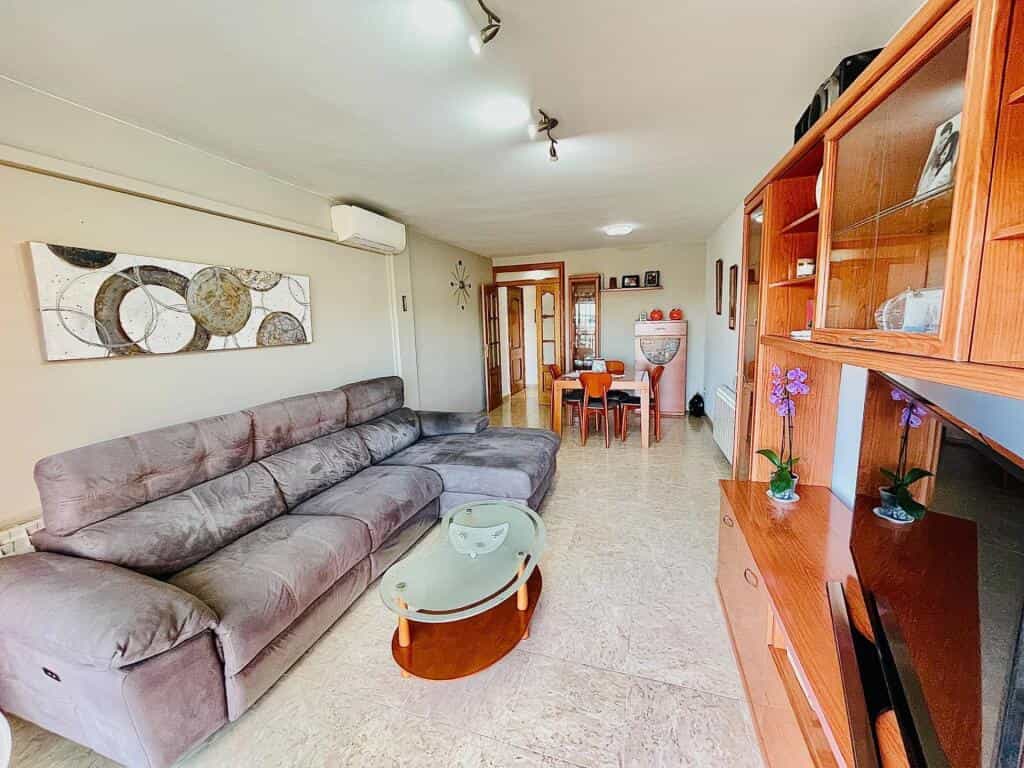 公寓 在 Santa Susana, Catalonia 11523759