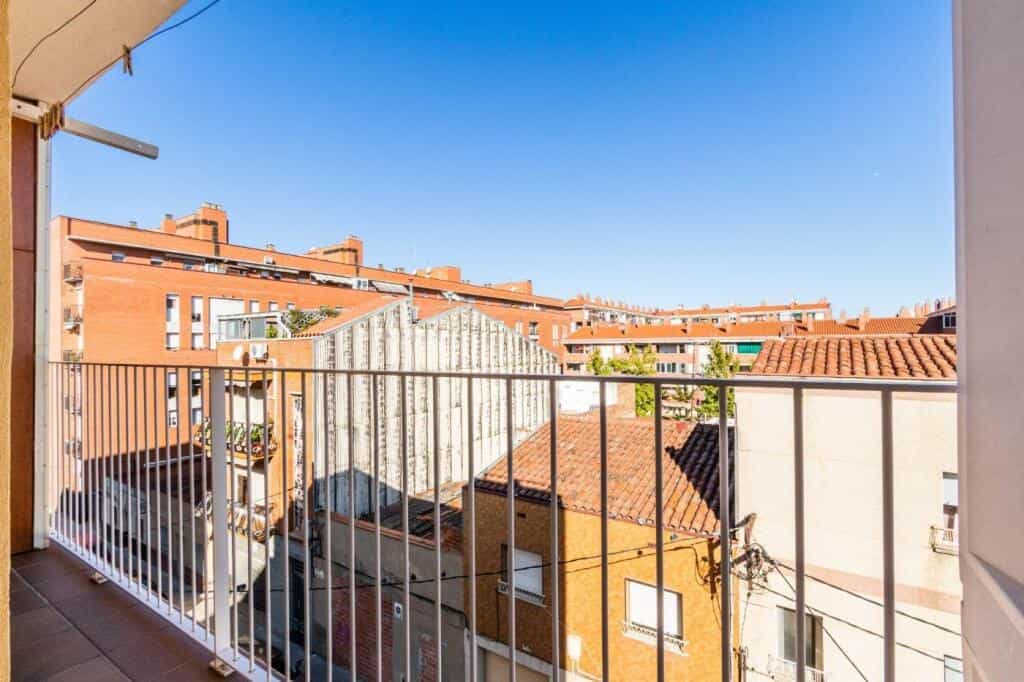 Condominio en Sabadell, Catalonia 11523788