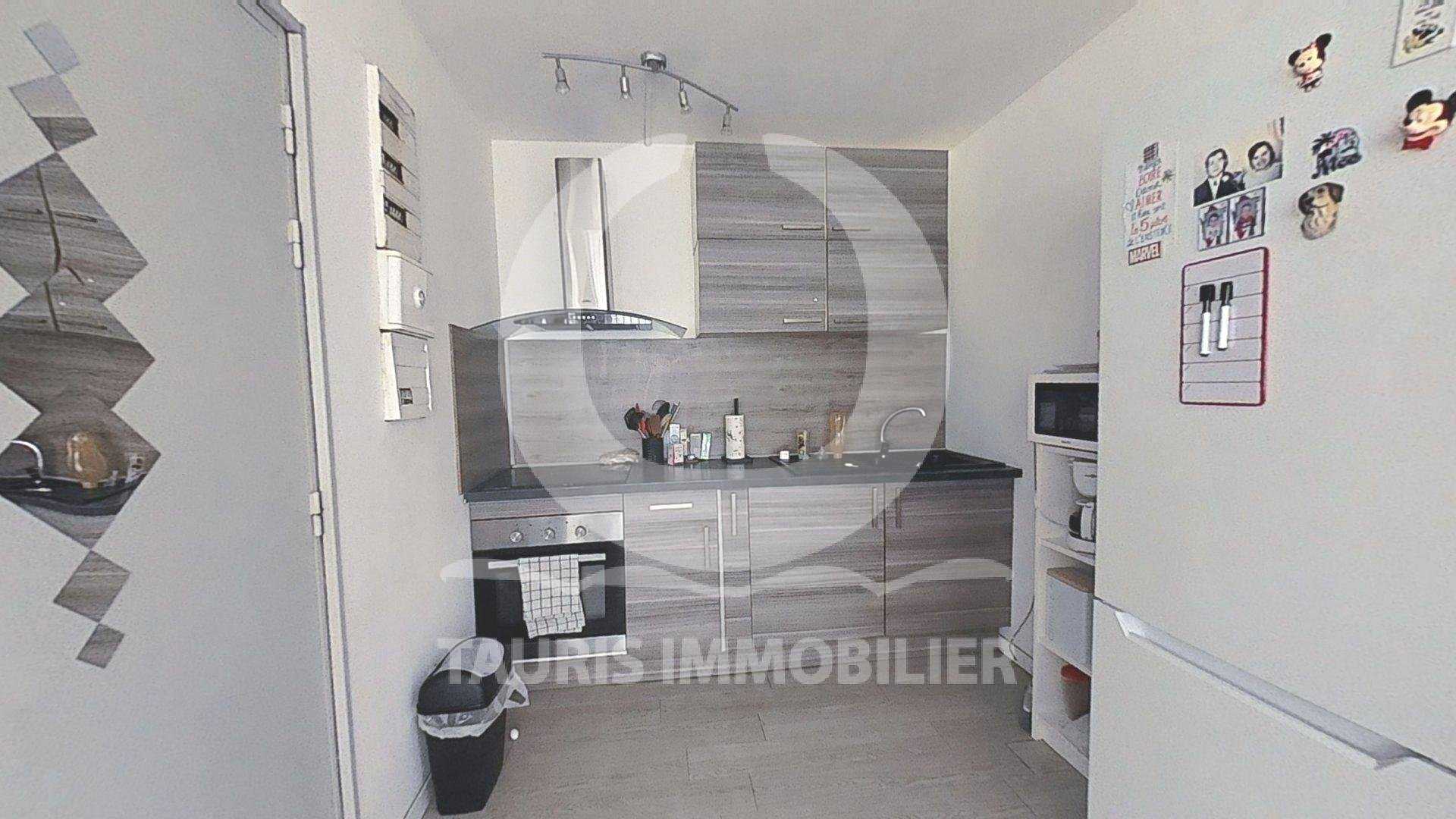 Condominium in La Panouse, Provence-Alpes-Cote d'Azur 11523994
