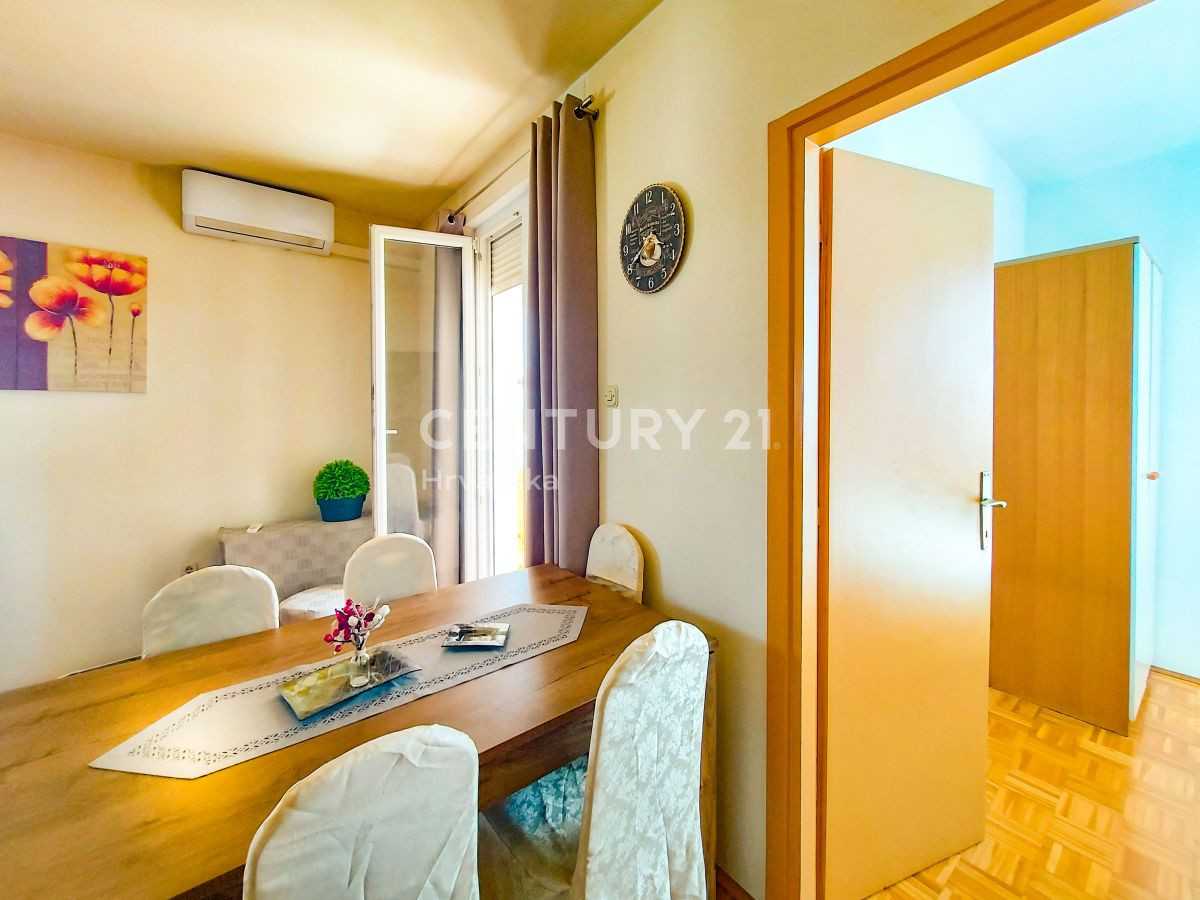 Condominium in Zadar, Zadar County 11524694