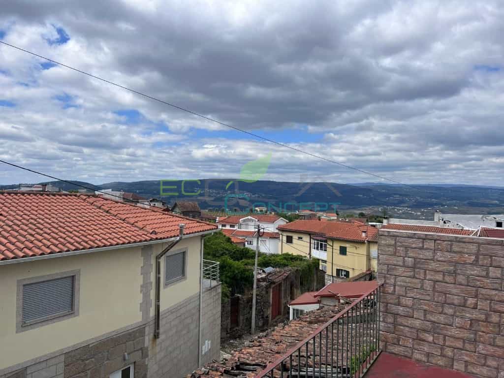 σπίτι σε Sanfins do Douro, Vila Real District 11524739