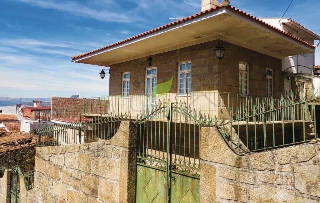 House in Sanfins do Douro, Vila Real 11524739