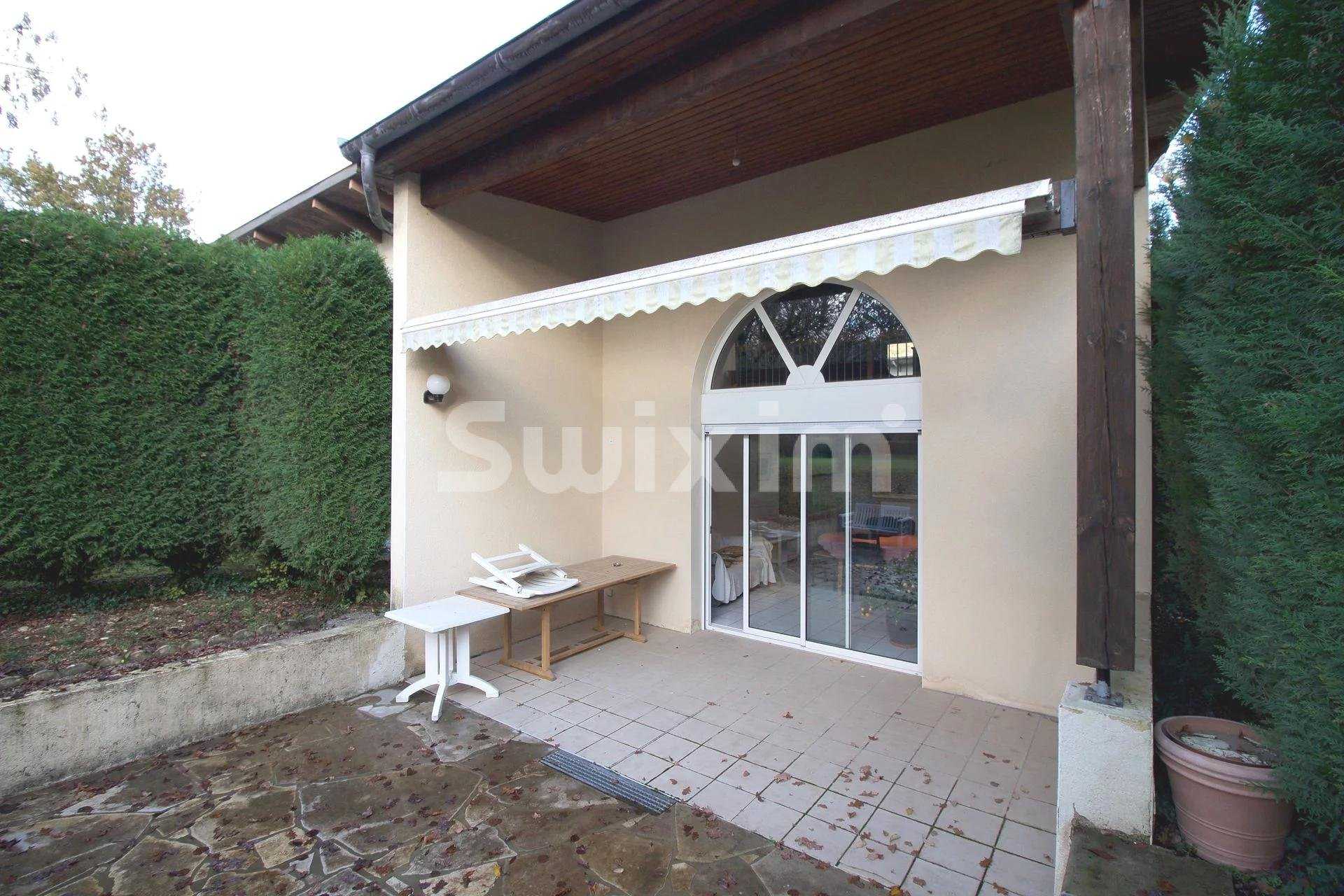Haus im Moirans-en-Montagne, Burgund-Franche-Comté 11524782