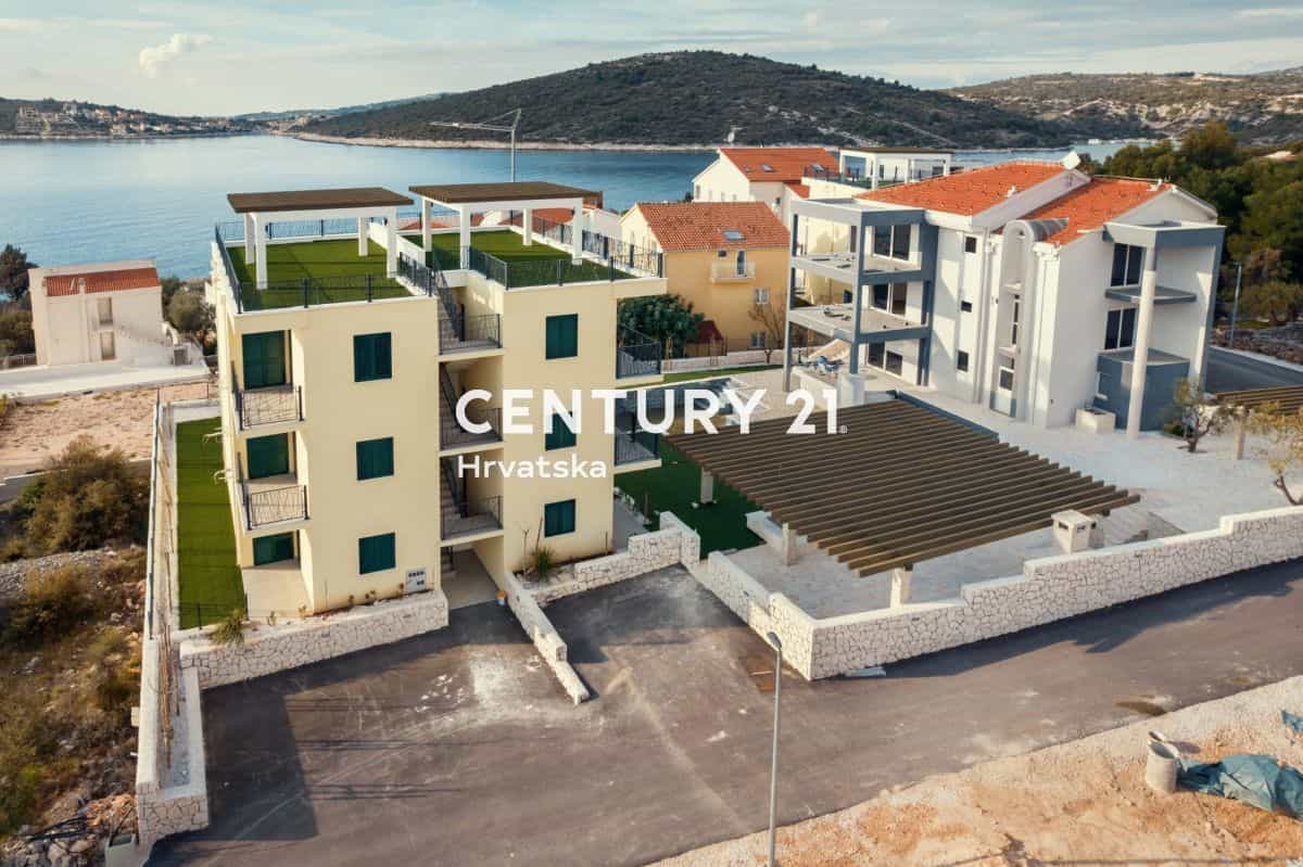 Condominium in Marina, Splitsko-dalmatinska županija 11525069