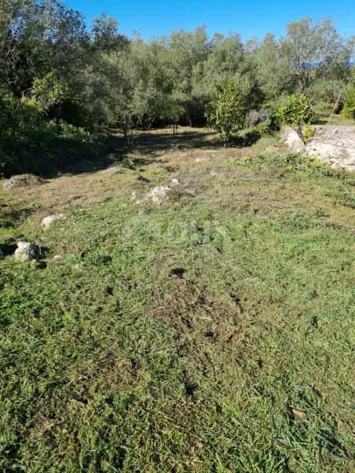 Tanah dalam Preko, Zadarska Zupanija 11525118