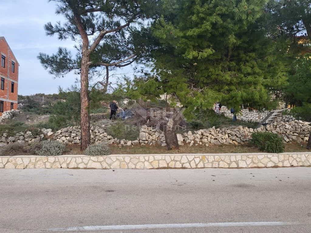 Tanah di Kolan, Zadarska Zupanija 11525159