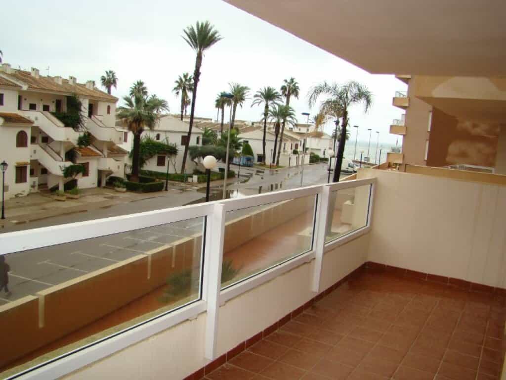Condominium in San Pedro del Pinatar, Murcia 11525305