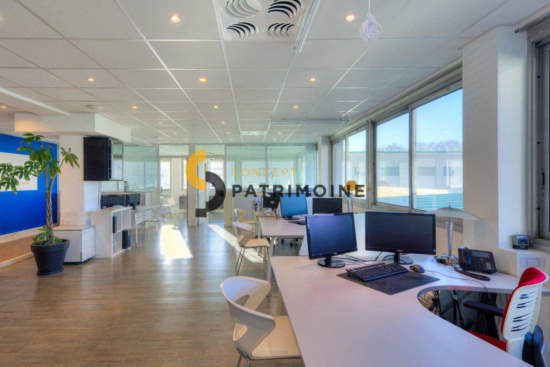 辦公室 在 Saint-Augustin, 普羅旺斯-阿爾卑斯-藍色海岸 11525411