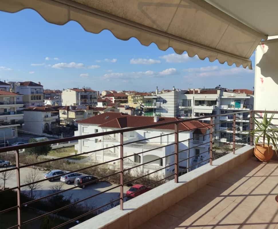 Condominium in Peraia, Kentriki Makedonia 11525692