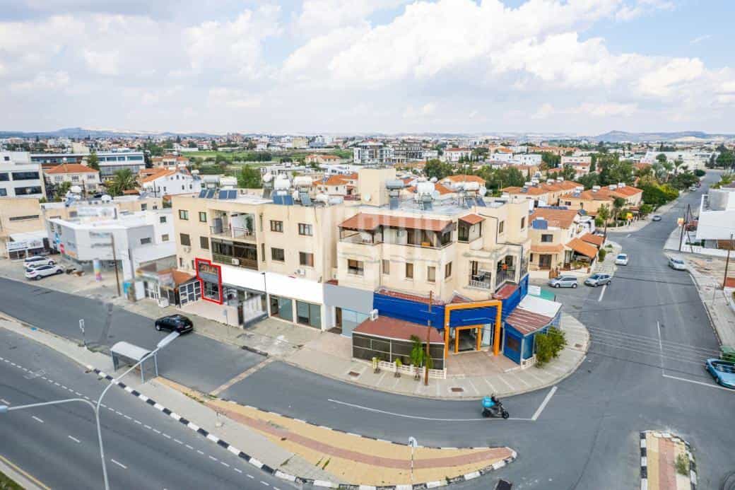 Retail in Aradippou, Larnaka 11525820