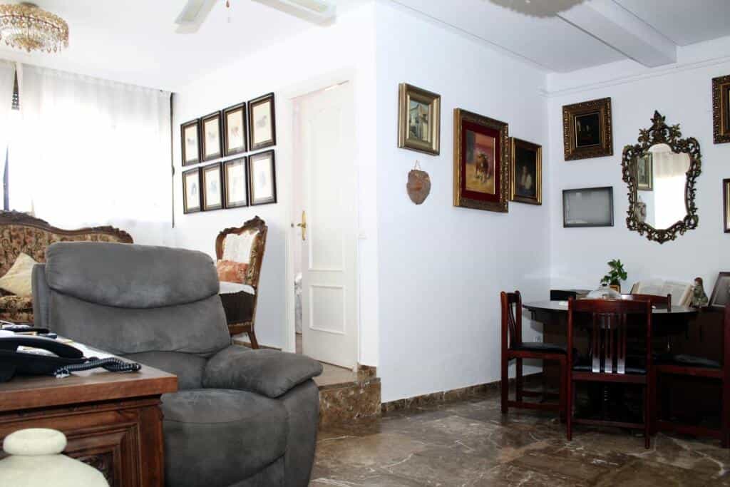 Casa nel San Juan de Aznalfarache, Andalusia 11526827