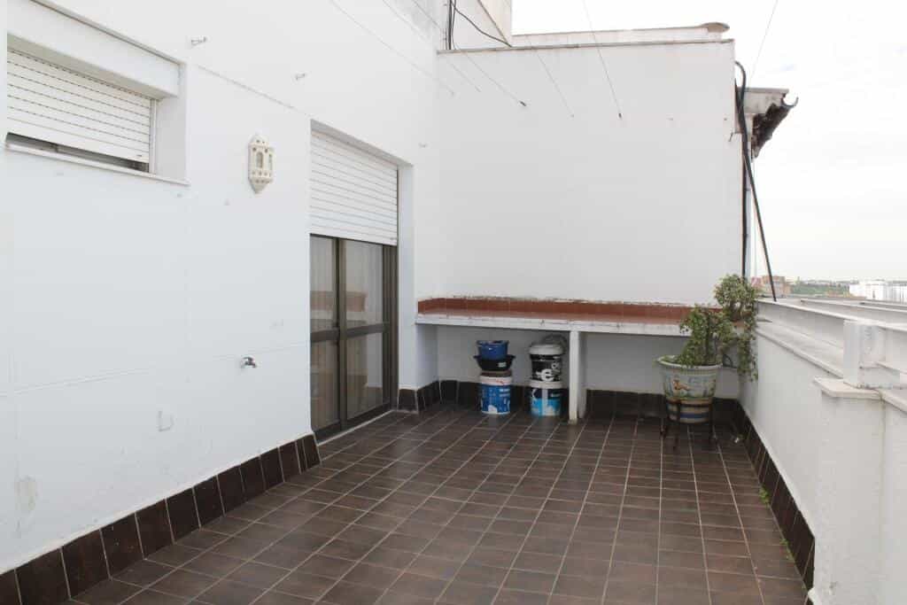 Huis in San Juan de Aznalfarache, Andalusië 11526827