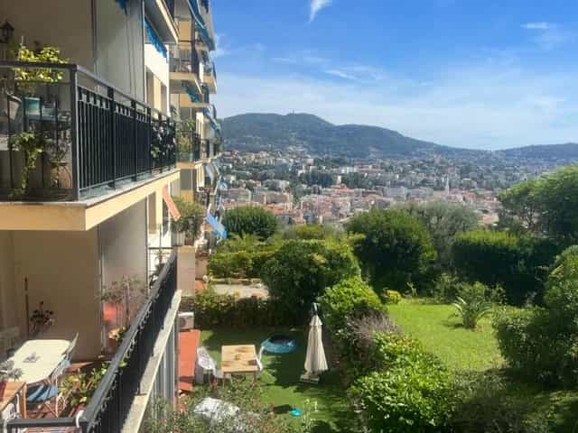 Résidentiel dans Nice, Alpes-Maritimes 11526872