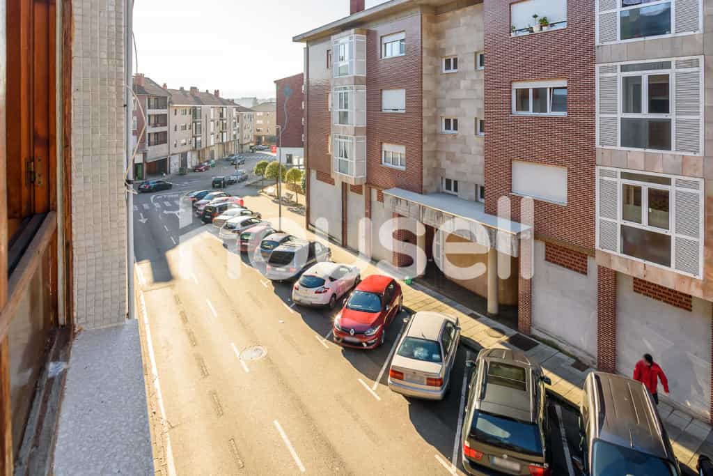 Condominium in Noreña, Principado de Asturias 11528203