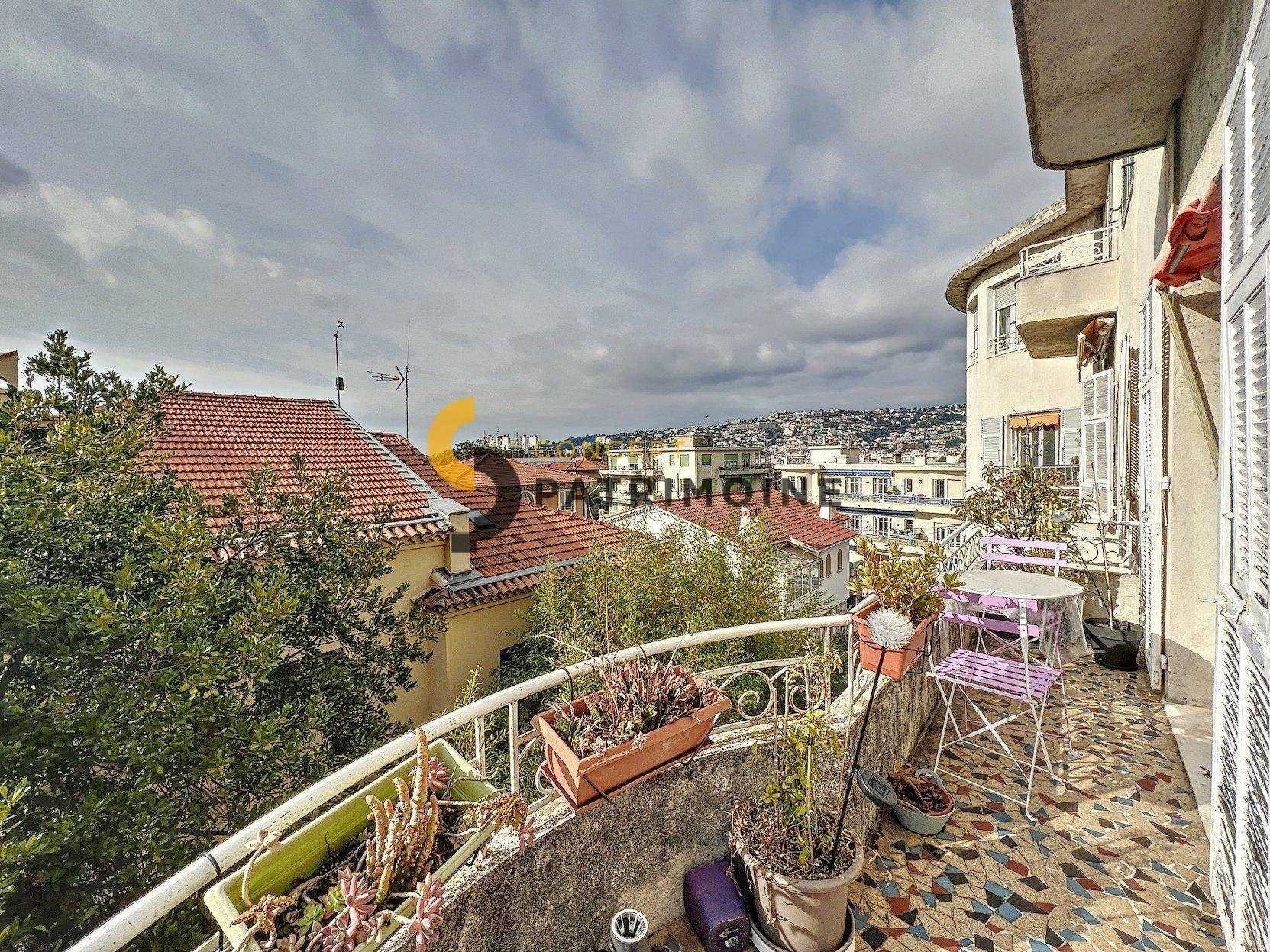 Condominio en Nice, Alpes-Maritimes 11528262