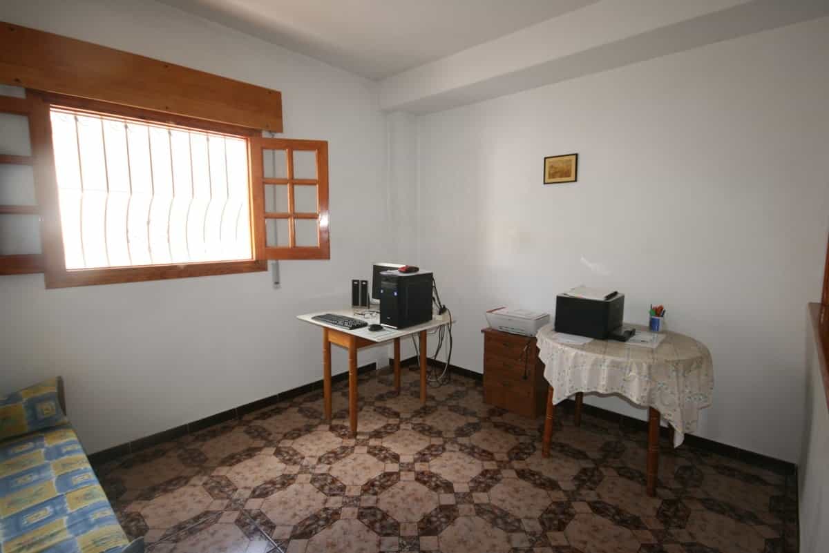 Eigentumswohnung im Tolox, Andalucía 11528699
