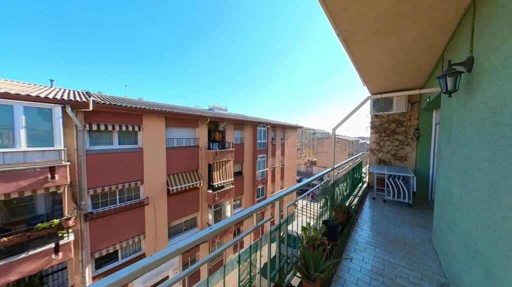 Condominium in Sabadell, Catalonia 11528932