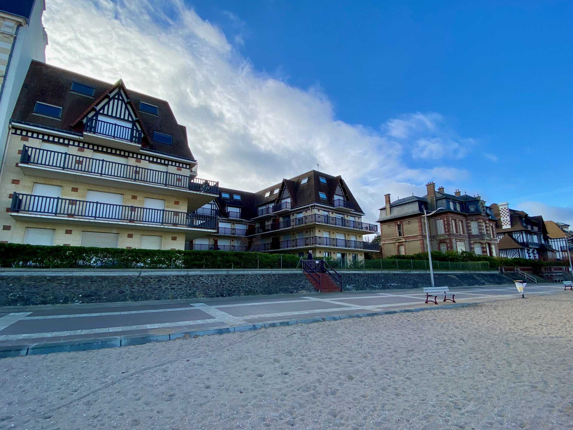 Condominium dans Houlgate, Normandie 11528933