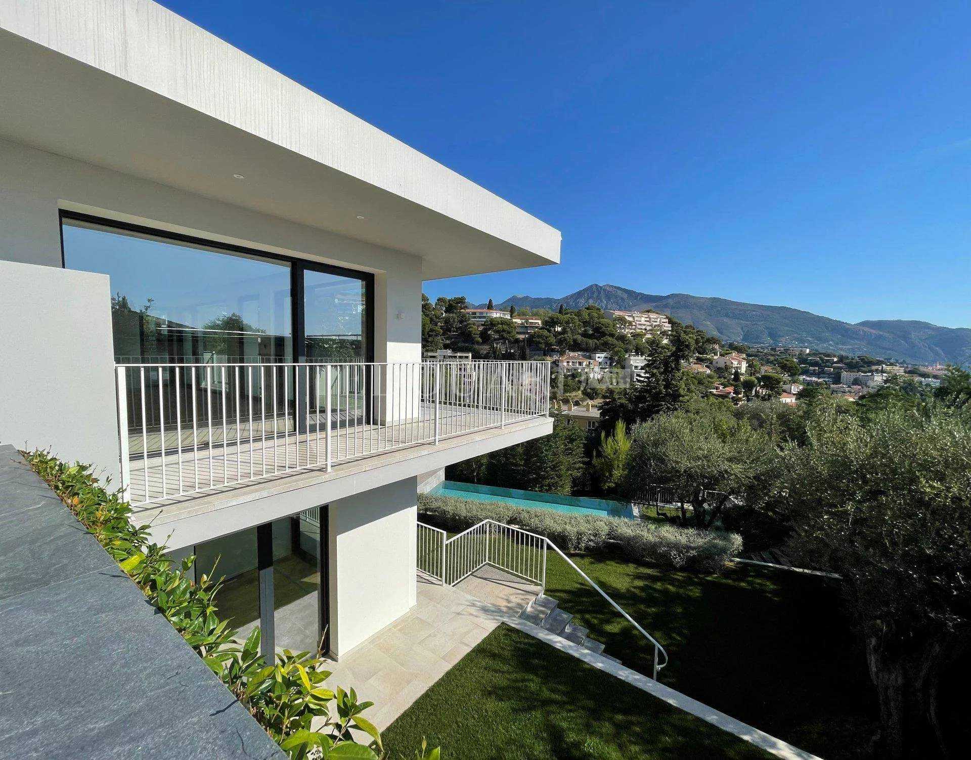 rumah dalam Roquebrune-Cap-Martin, Provence-Alpes-Côte d'Azur 11529797