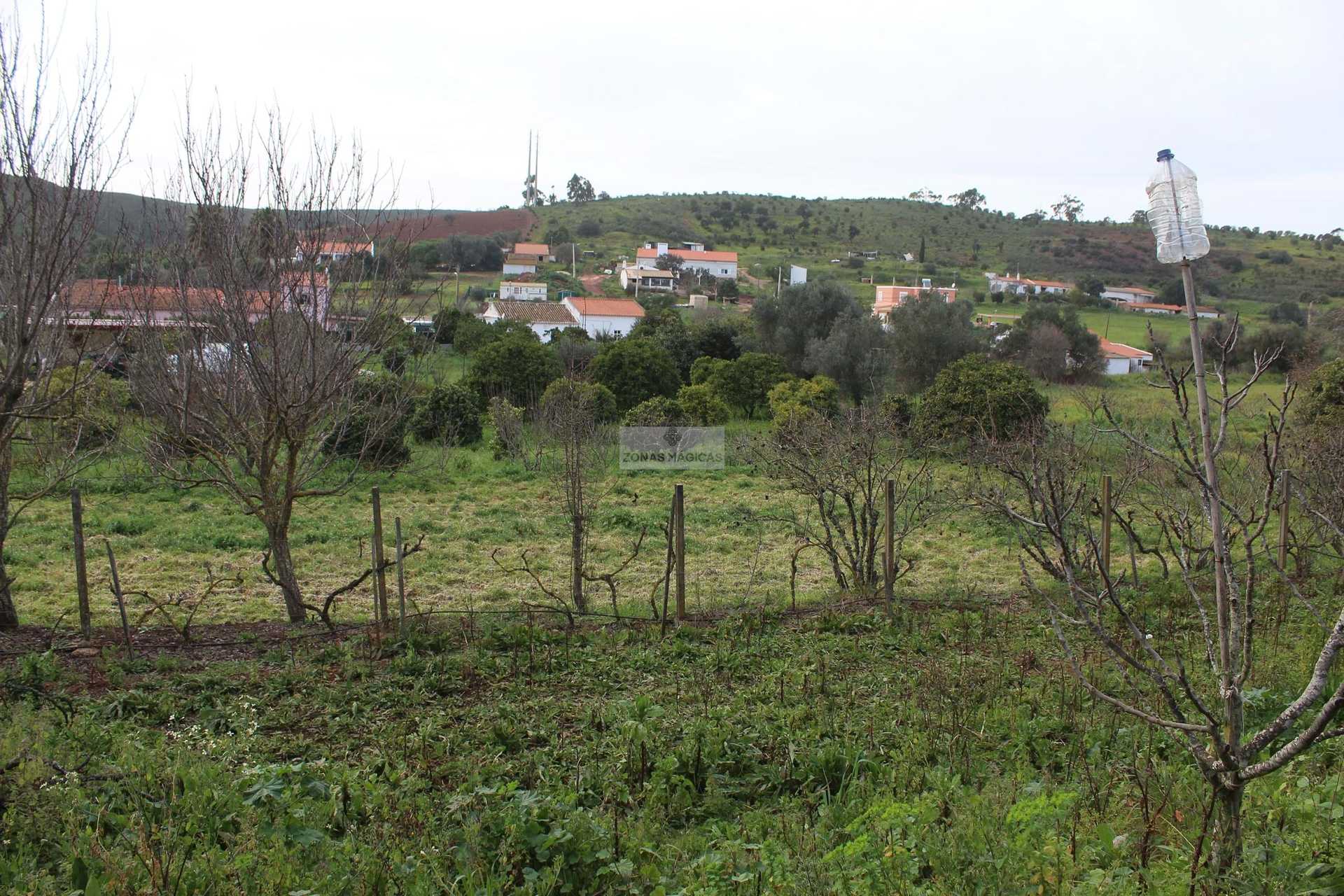 Tanah dalam Mexilhoeira Grande, Faro 11529828
