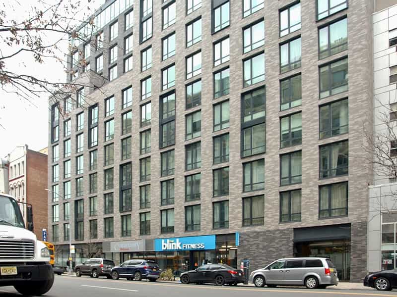 Condominium in New York, New York 11530036