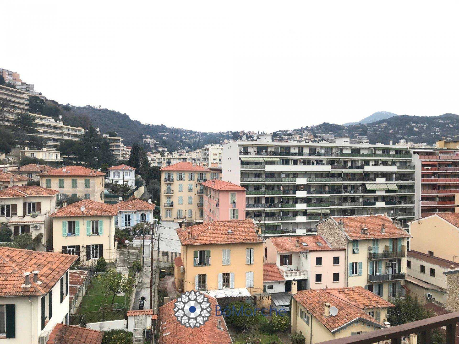 Condominium in Le Ray, Provence-Alpes-Cote d'Azur 11530096