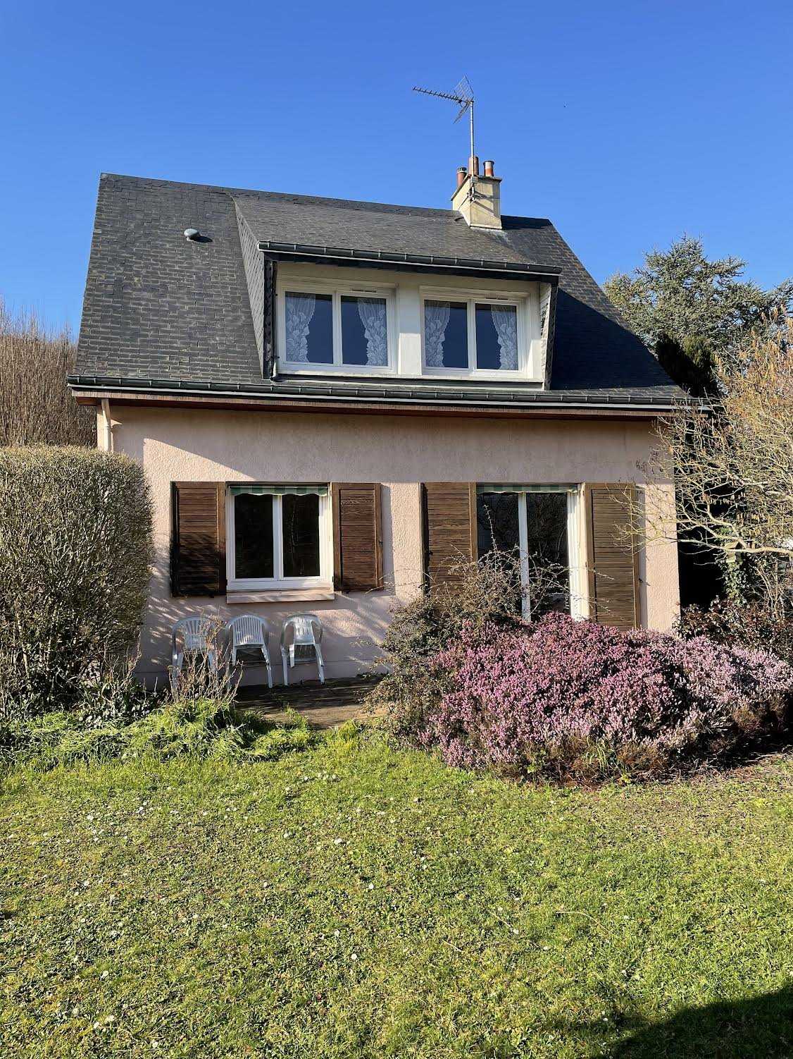 σπίτι σε Darnétal, Seine-Maritime 11530132