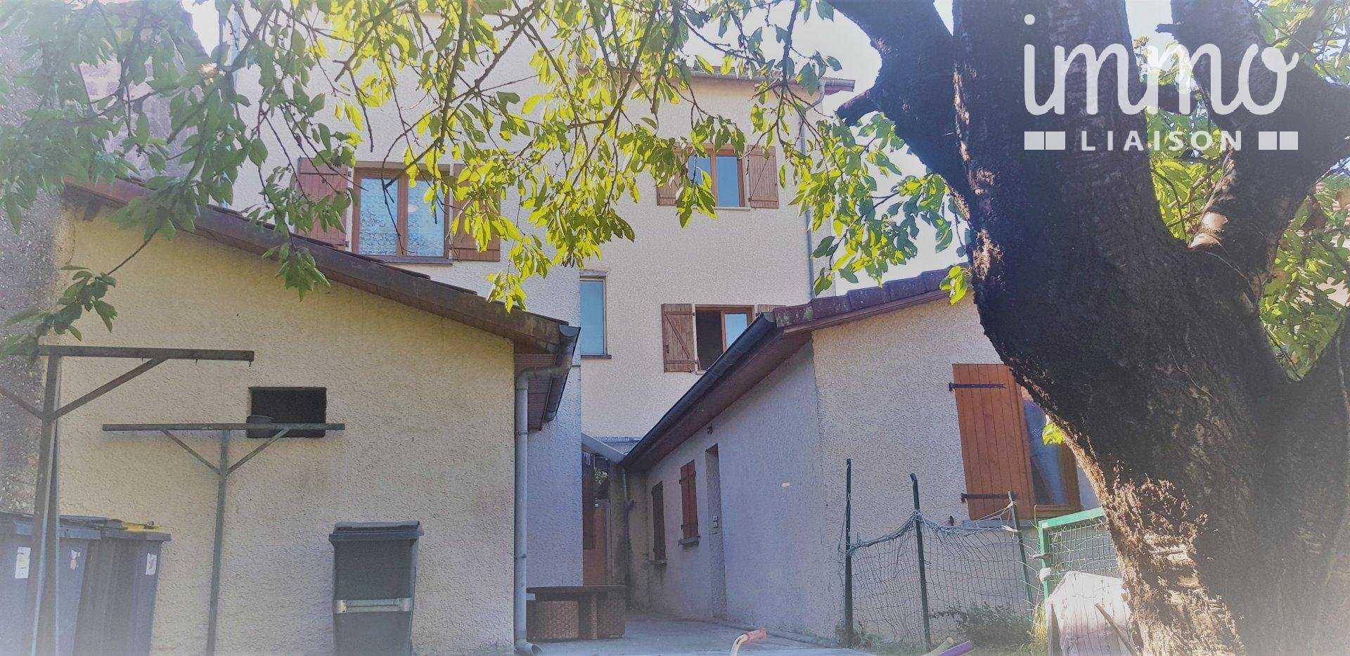 公寓 在 La Tour-du-Pin, 奧弗涅-羅納-阿爾卑斯大區 11530227