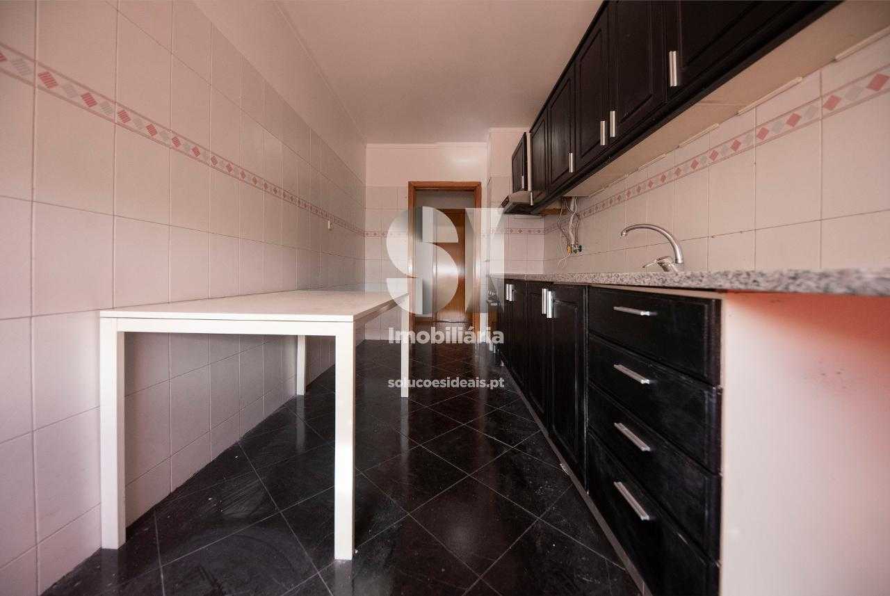 Condominium in Amadora, Lisbon 11530258
