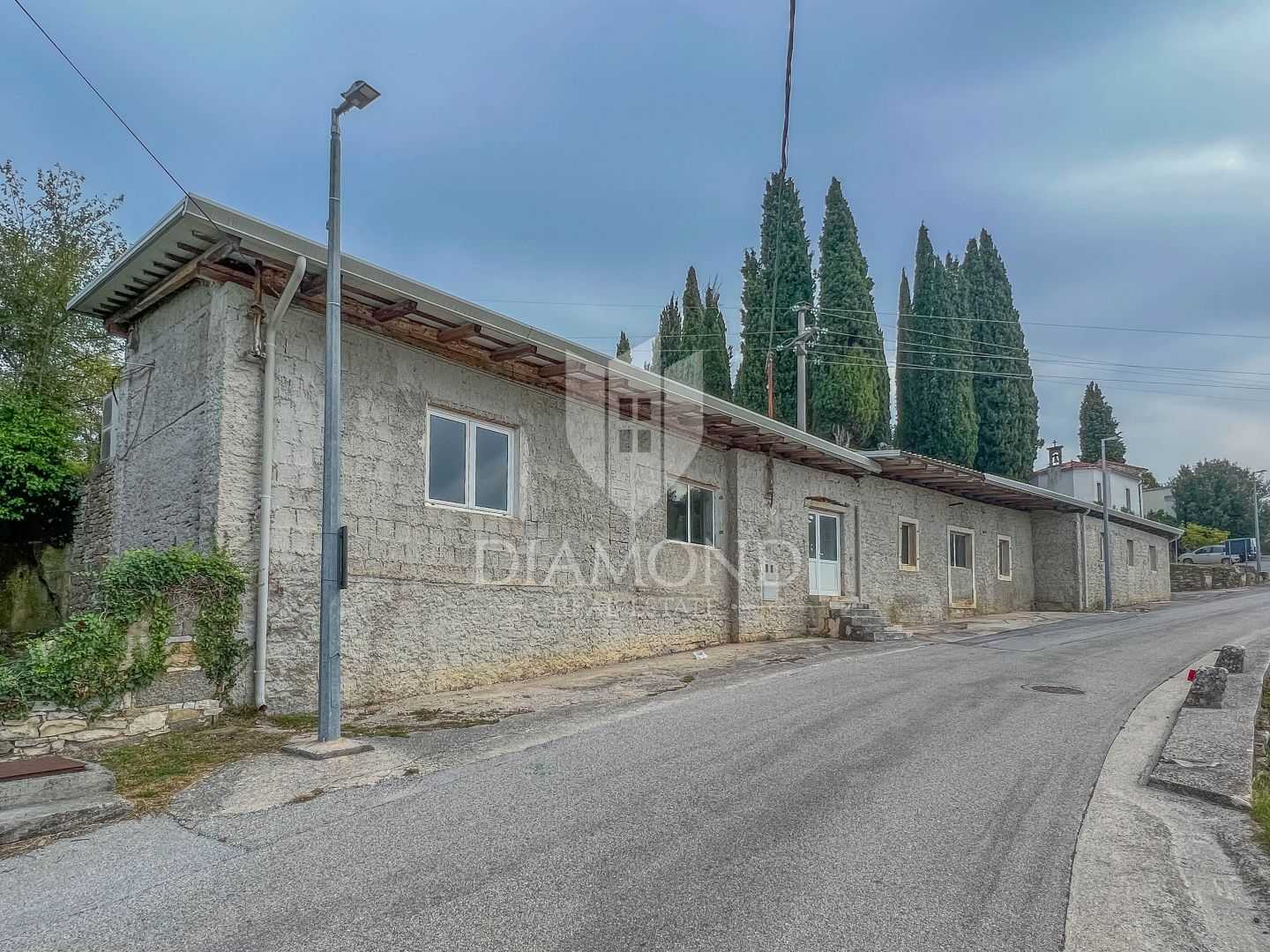 Kantoor in Oprtalj, Istarska Zupanija 11531022