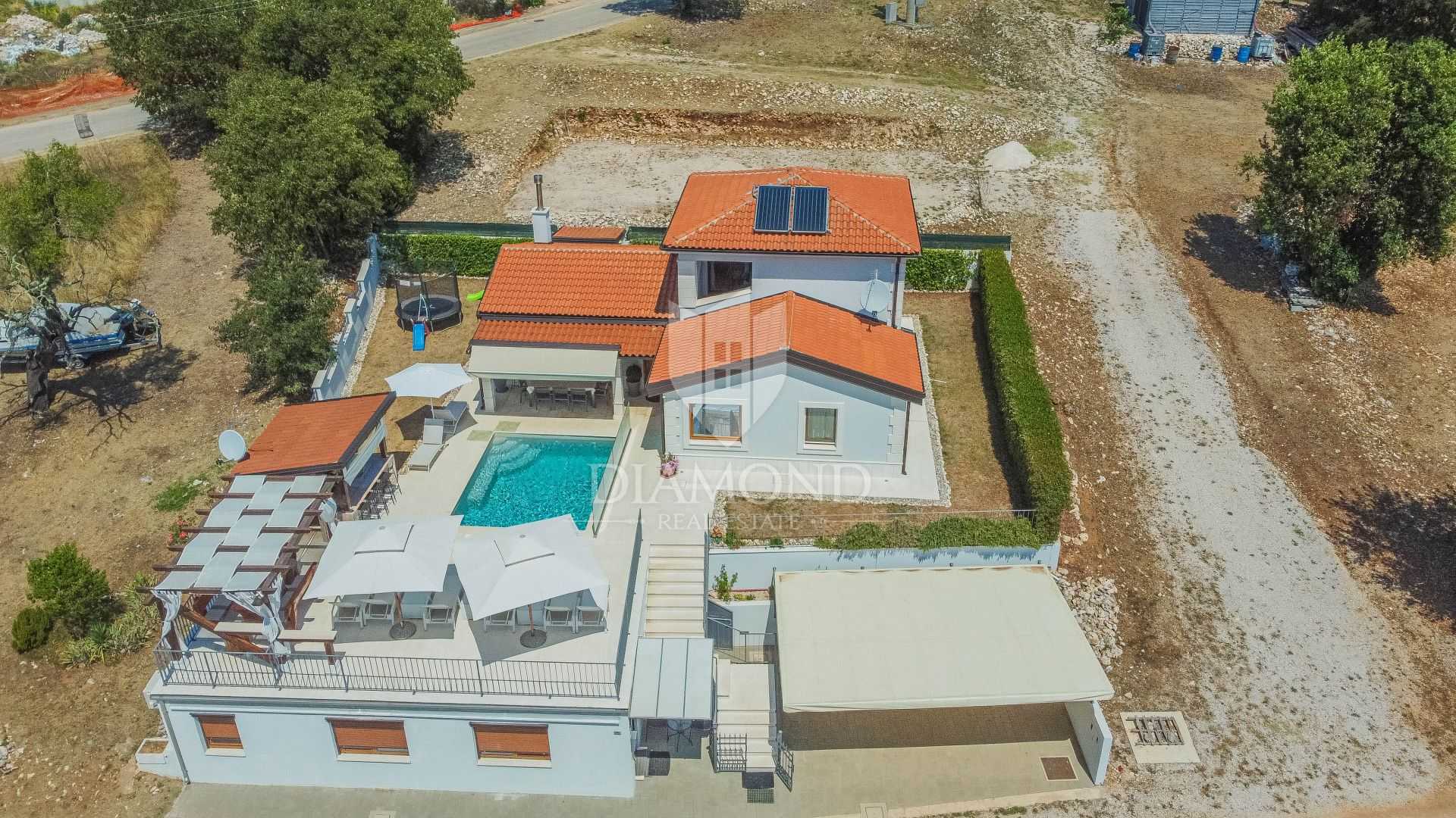 жилой дом в Novigrad, Istarska Zupanija 11531326