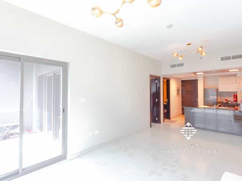 公寓 在 烏爾庫布·尤韋扎, 杜拜伊 11531385