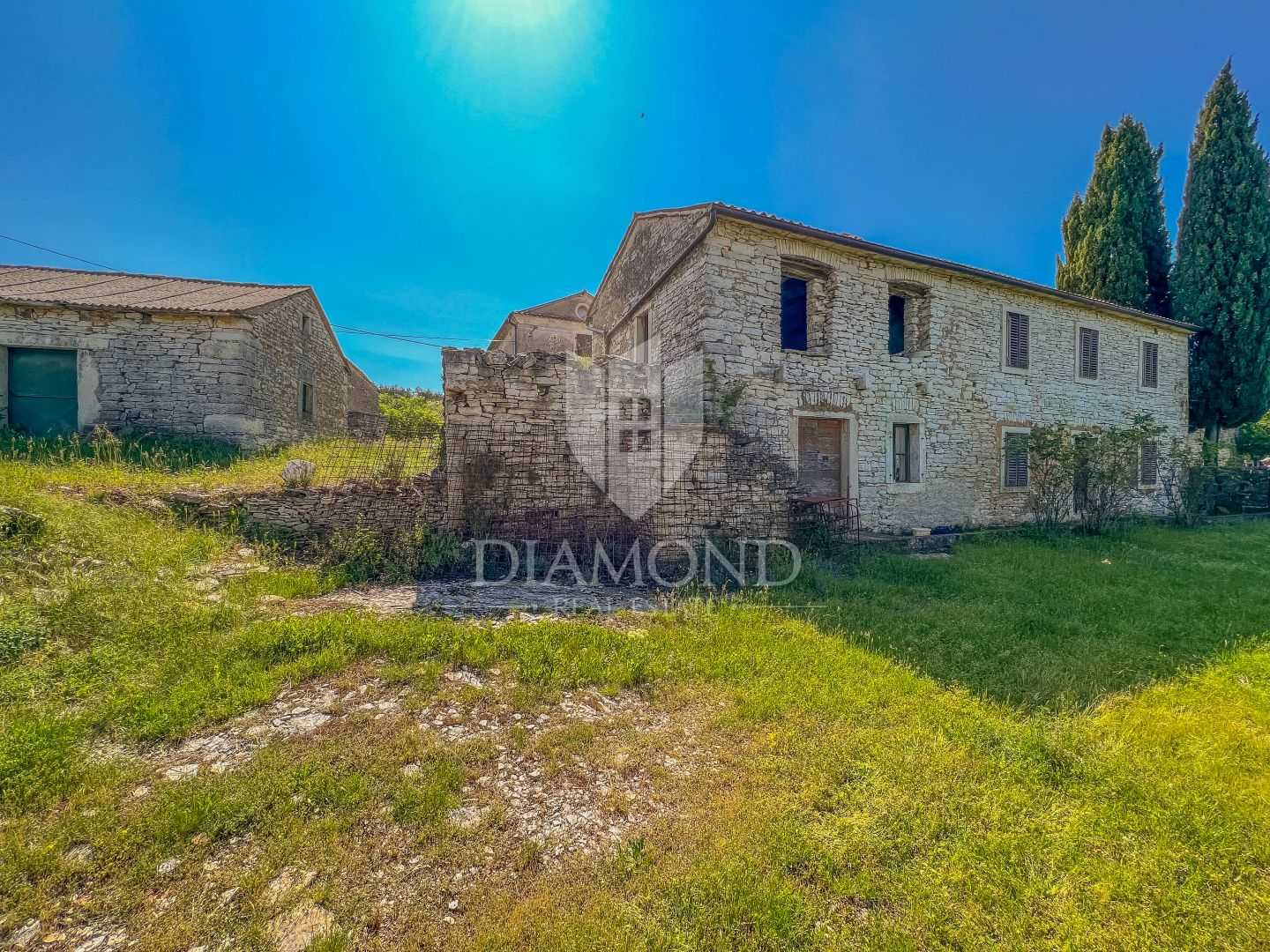 House in Oprtalj, Istarska Zupanija 11531470