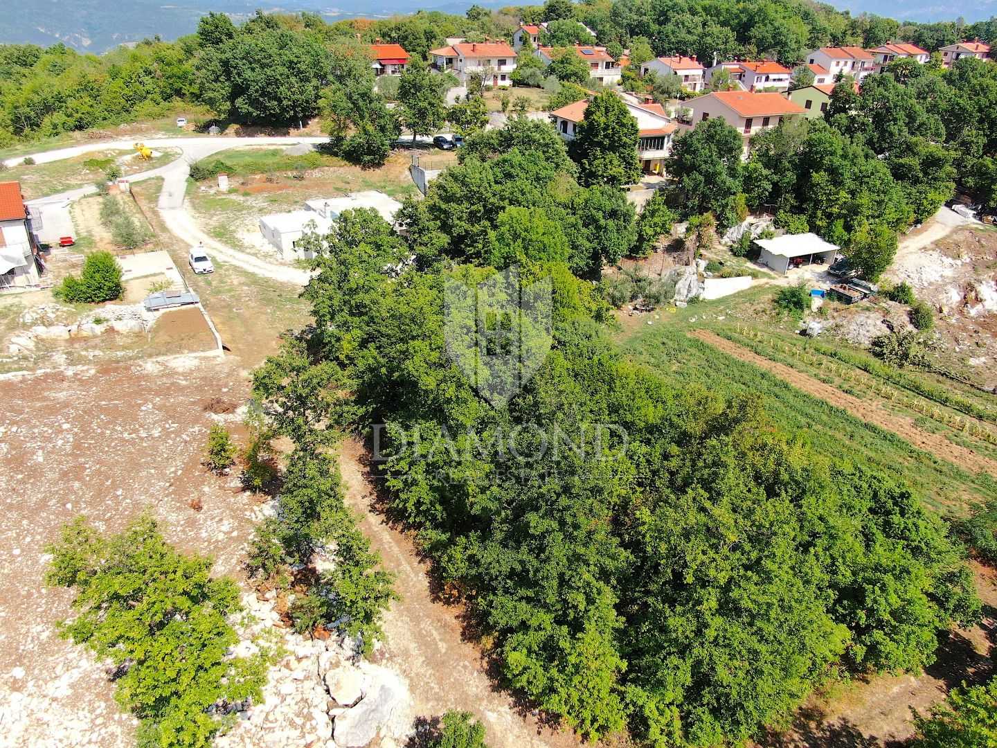 Land in Pićan, Istria County 11531498