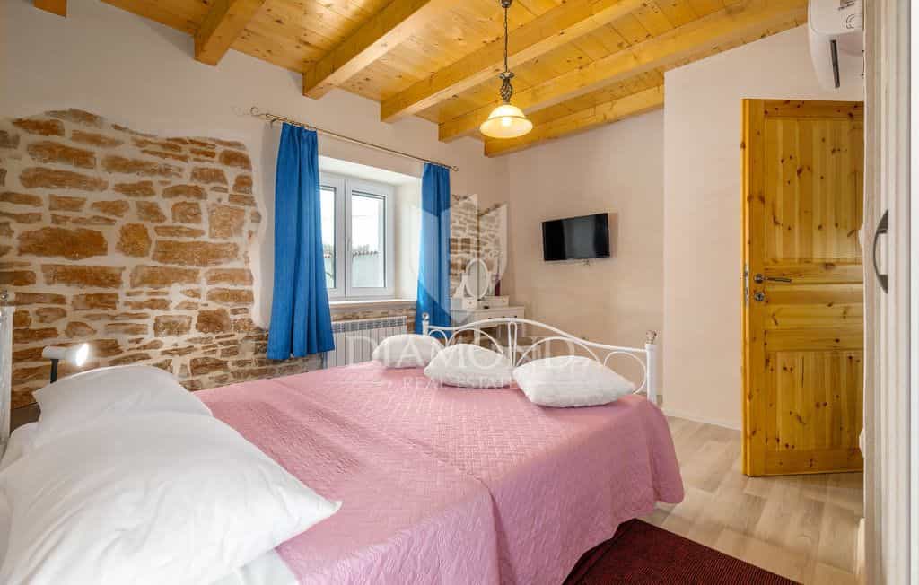 σπίτι σε Mališi, Istria County 11532027