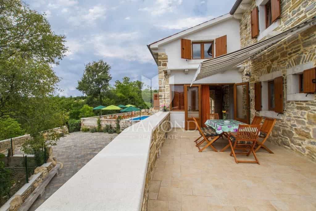 жилой дом в Tupljak, Istria County 11532103