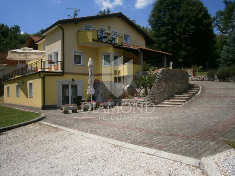 casa en Matulji, Primorsko-Goranska Županija 11532159