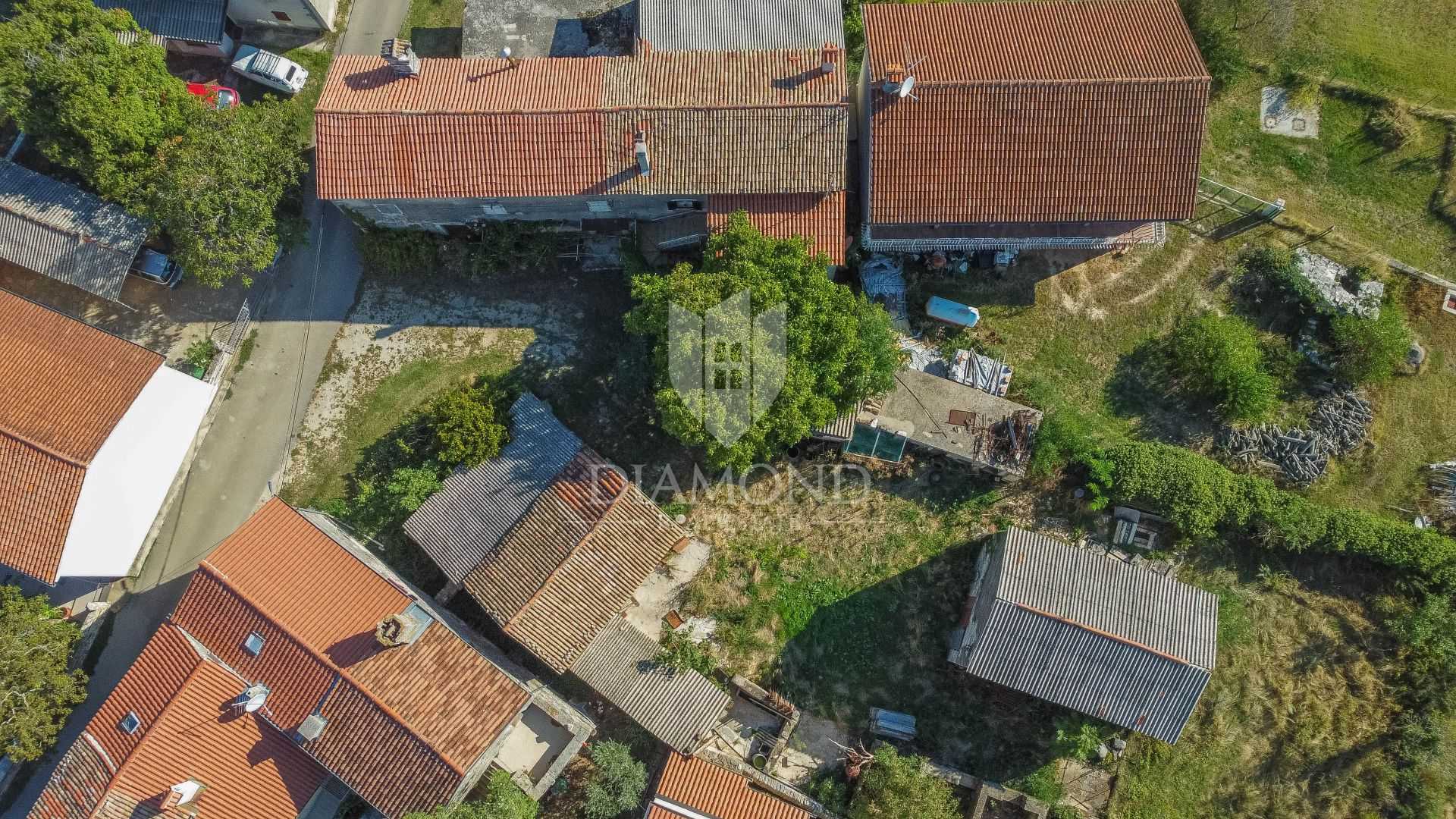 rumah dalam Buje, Istarska Zupanija 11532219