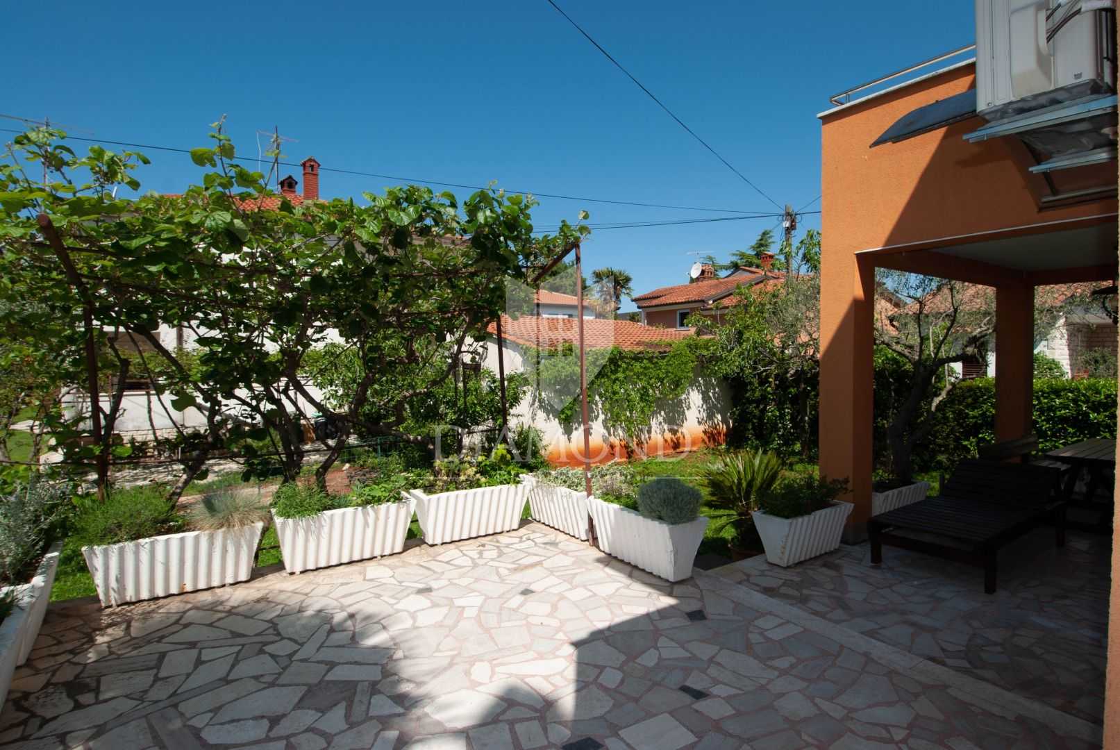 بيت في Umag, Istria County 11532295