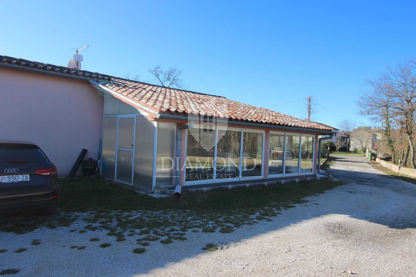 casa en Marčana, Istria County 11532378