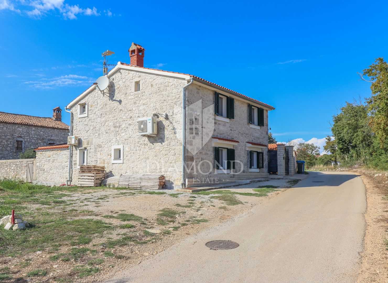 Talo sisään Poreč, Istria County 11533022