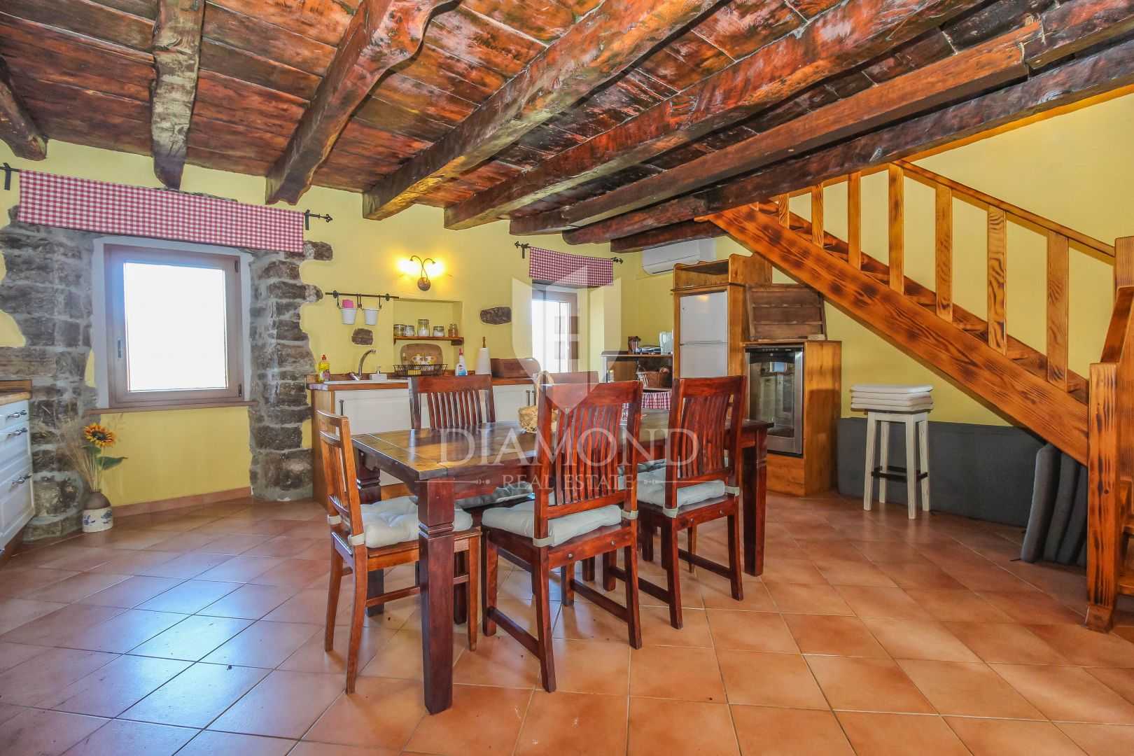 Talo sisään Motovun, Istria County 11533028