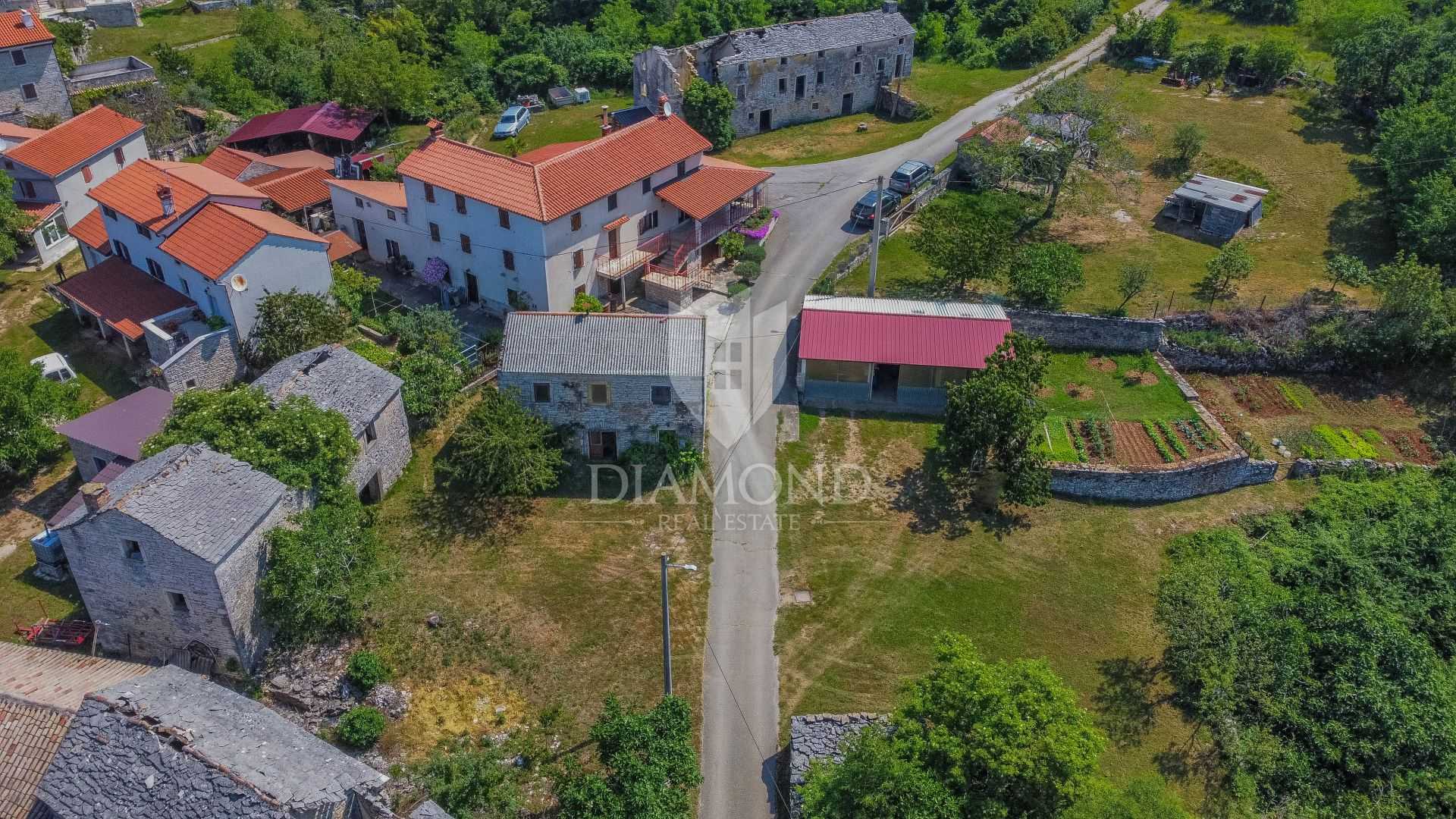 House in Oprtalj, Istarska Zupanija 11533084