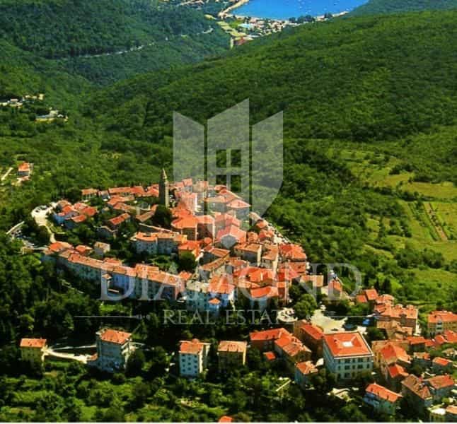 Oficina en Labin, Istria County 11533352