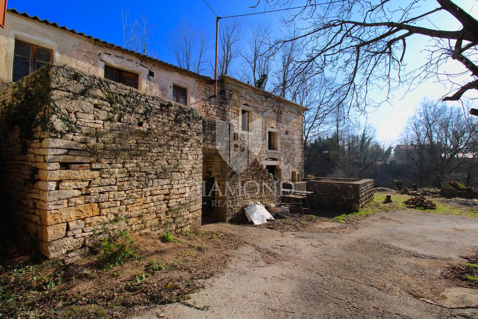 House in Žminj, Istria County 11533376