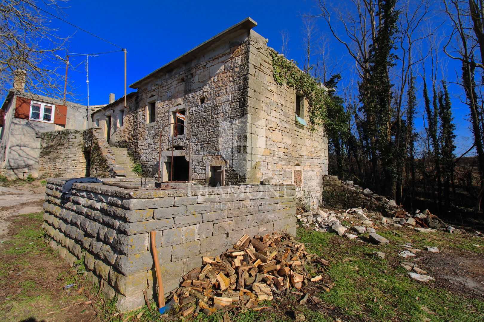 loger dans Žminj, Istria County 11533376